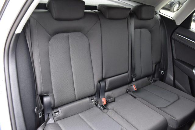 AUDI Q3 35 TDI S tronic Business Advanced