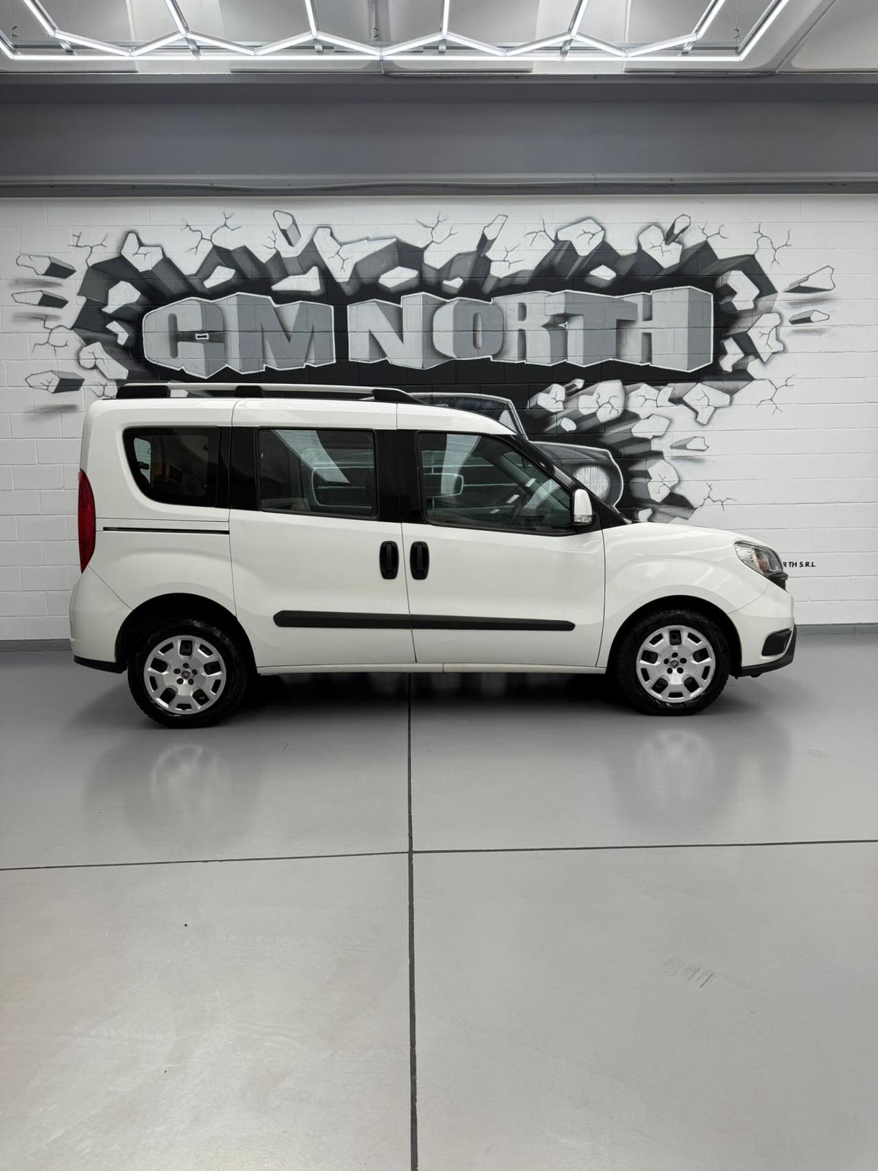 Fiat Doblo II 2015 1.6 mjt 16v Easy 120cv 7 Posti