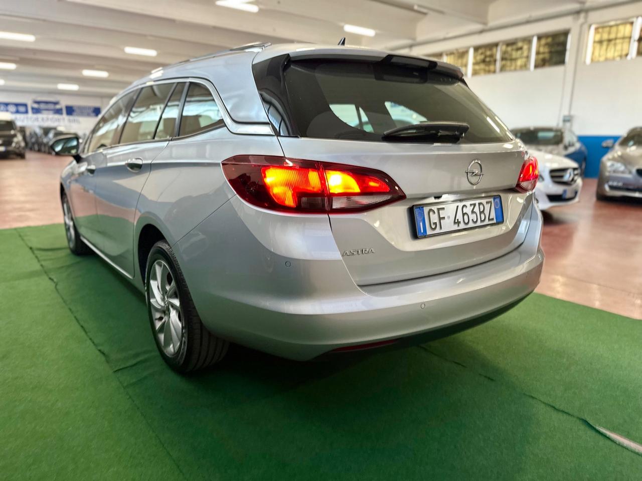 Opel Astra 1.5 CDTI 122 5 porte Business Elegance/2021