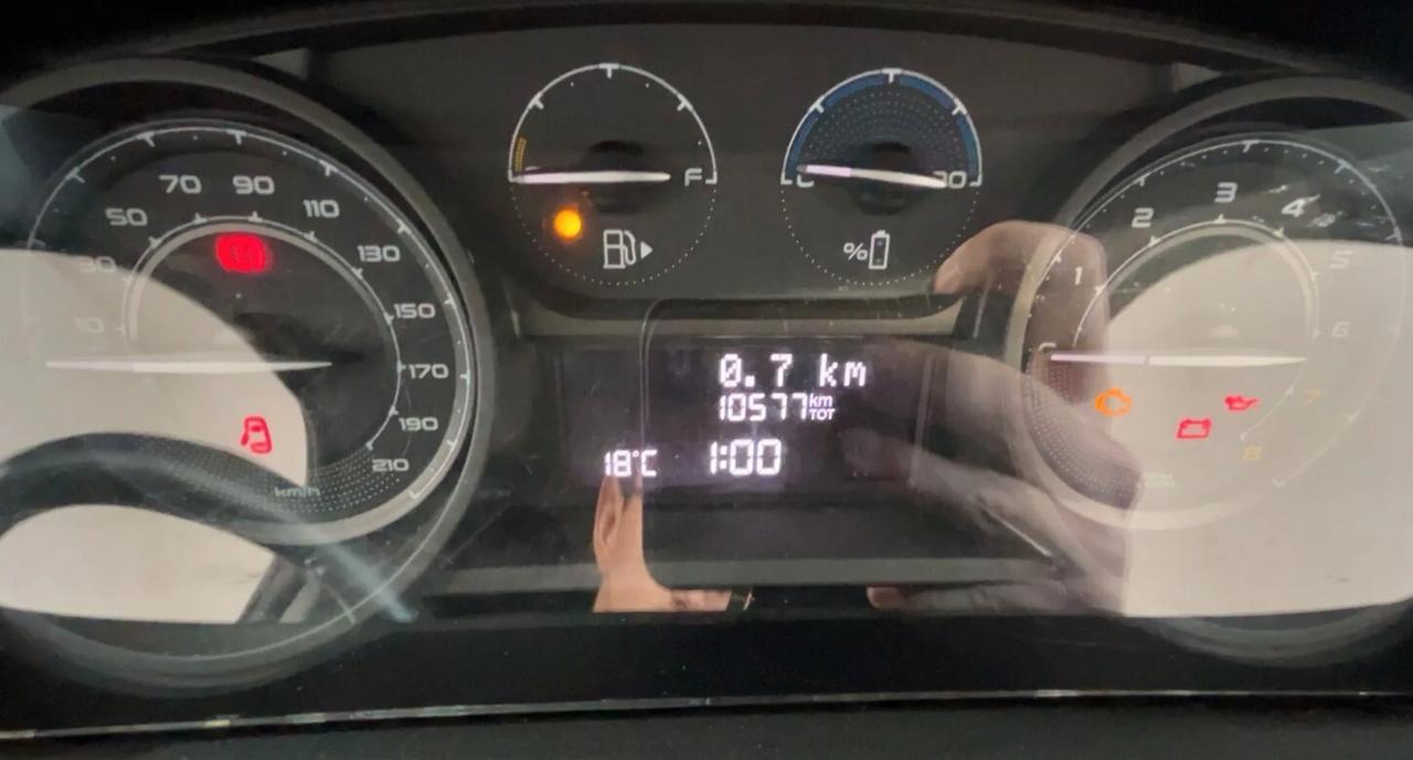 Lancia Ypsilon 1.0 FireFly 5 porte S&S Hybrid Oro