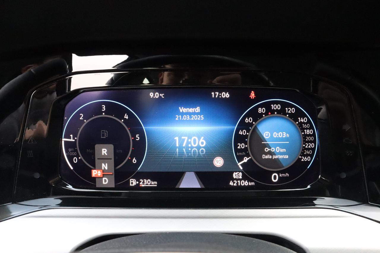 Volkswagen Golf Variant 2.0 TDI 150 CV Life NAVI LED ACC