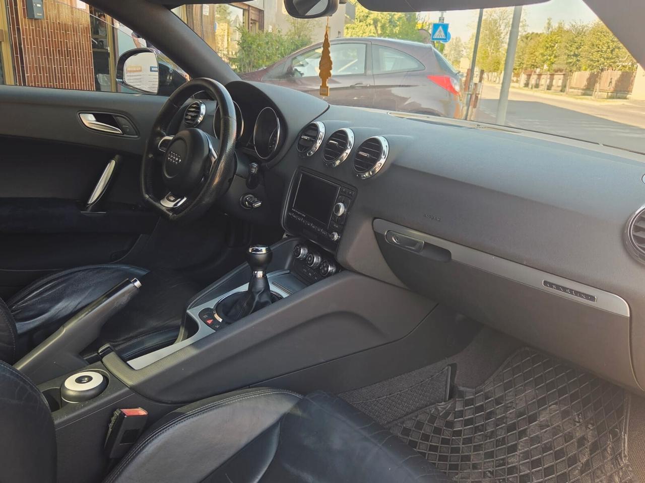Audi TT Coupé 2.0 TDI quattro