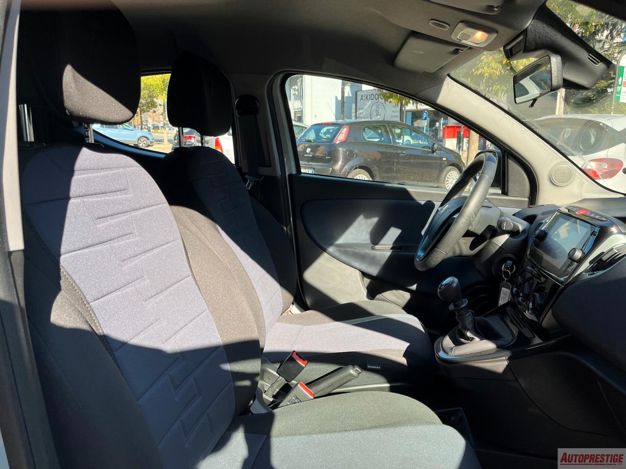 Lancia Ypsilon 1.0 FireFly 5 porte S&S Hybrid Gold Plus