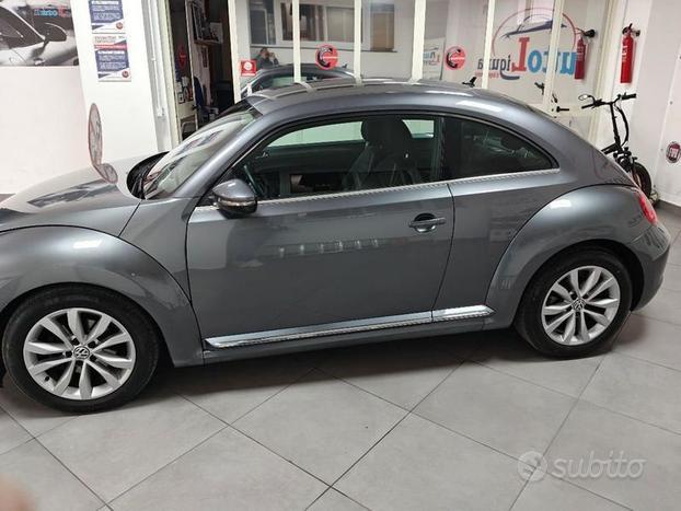 Volkswagen Maggiolino 2.0 TDI Design BlueMoti...