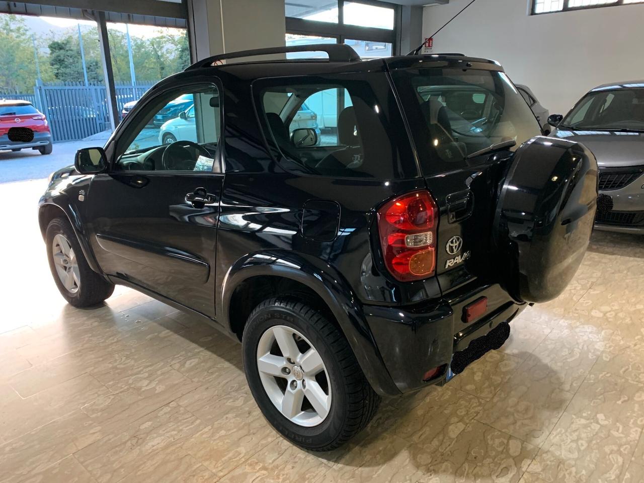 Toyota RAV 4 RAV4 2.0 Tdi D-4D cat 3 porte Sol