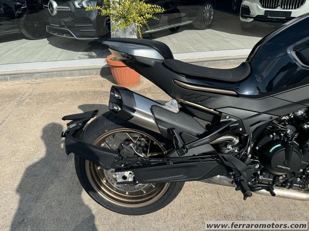 CFMOTO 800 NK NUOVA A SOLI 69 EURO AL MESE