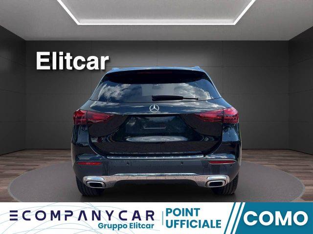 MERCEDES-BENZ GLA 180 Automatic Progressive Advanced