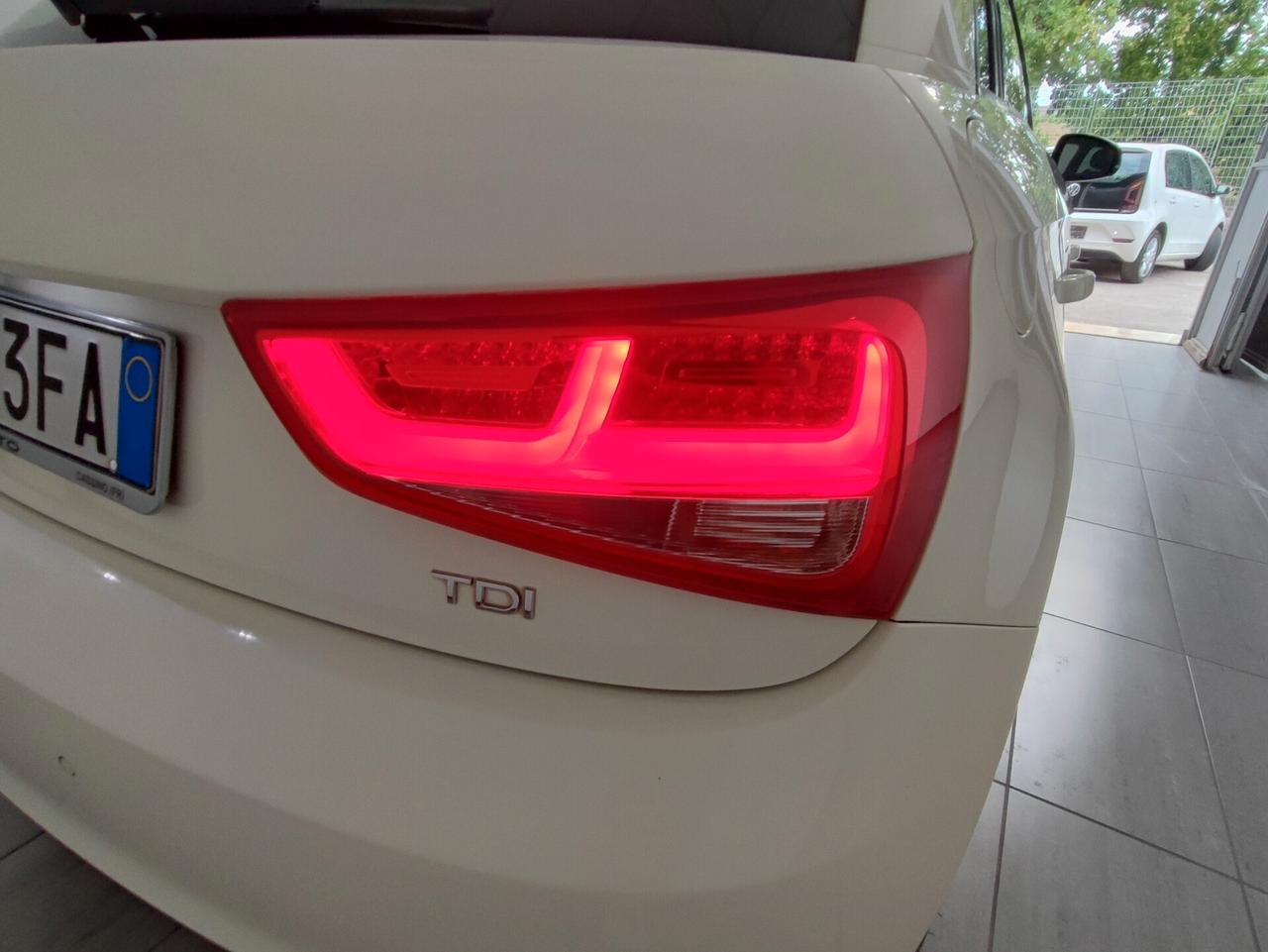 Audi A1 1.6 TDI S tronic Admired