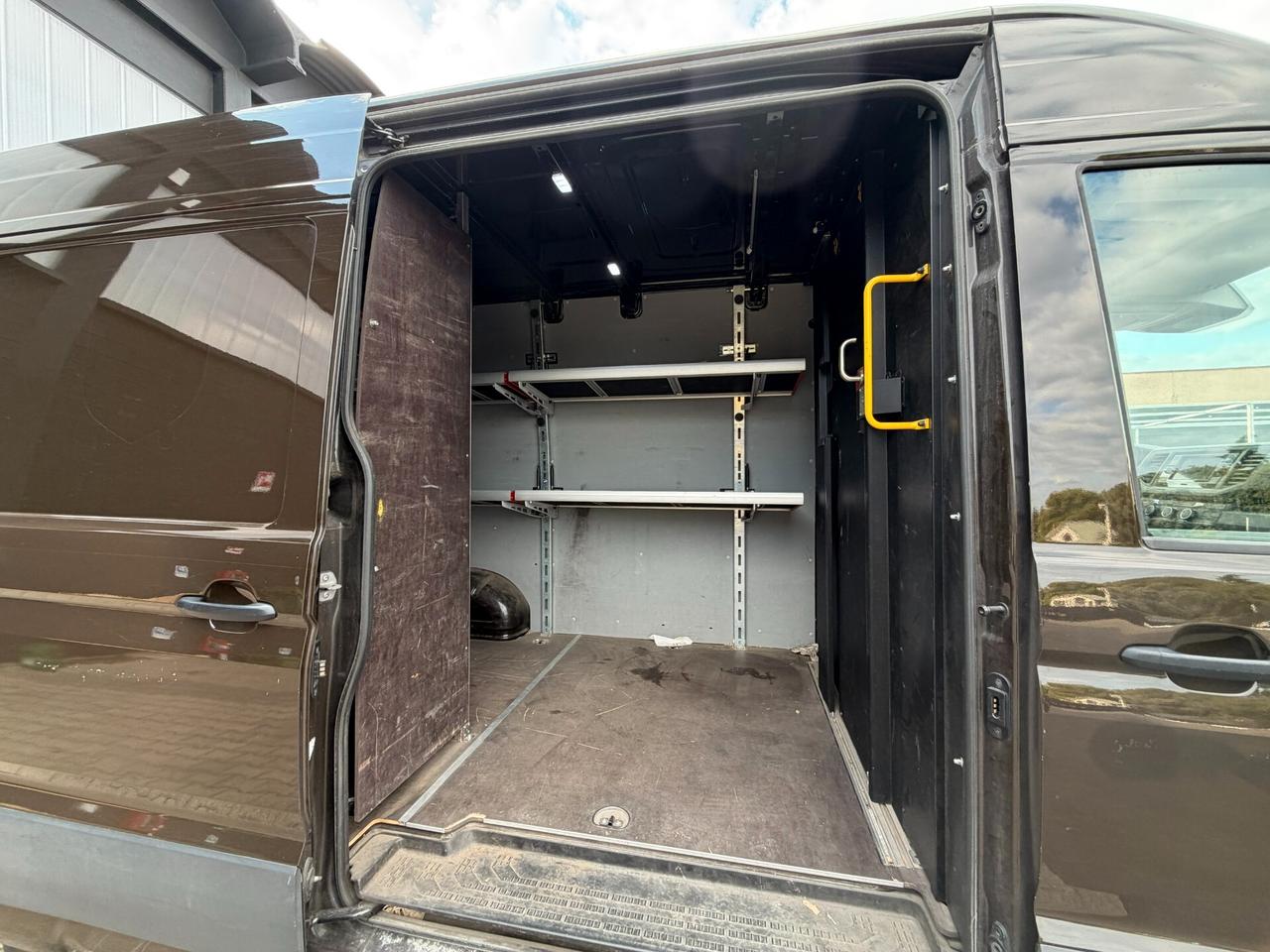 Volkswagen Crafter 2.0 tdi 140 cv ! CARROZZERIA DA RIPRISTINARE !