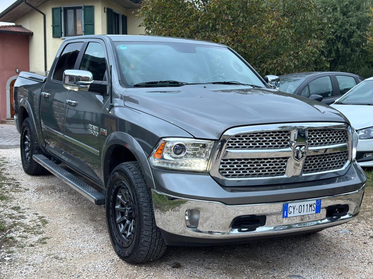 Dodge RAM LARAMIE AMATORE 4x4 KMCERT UNICOPR