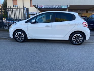 Peugeot 208 benzina gpl