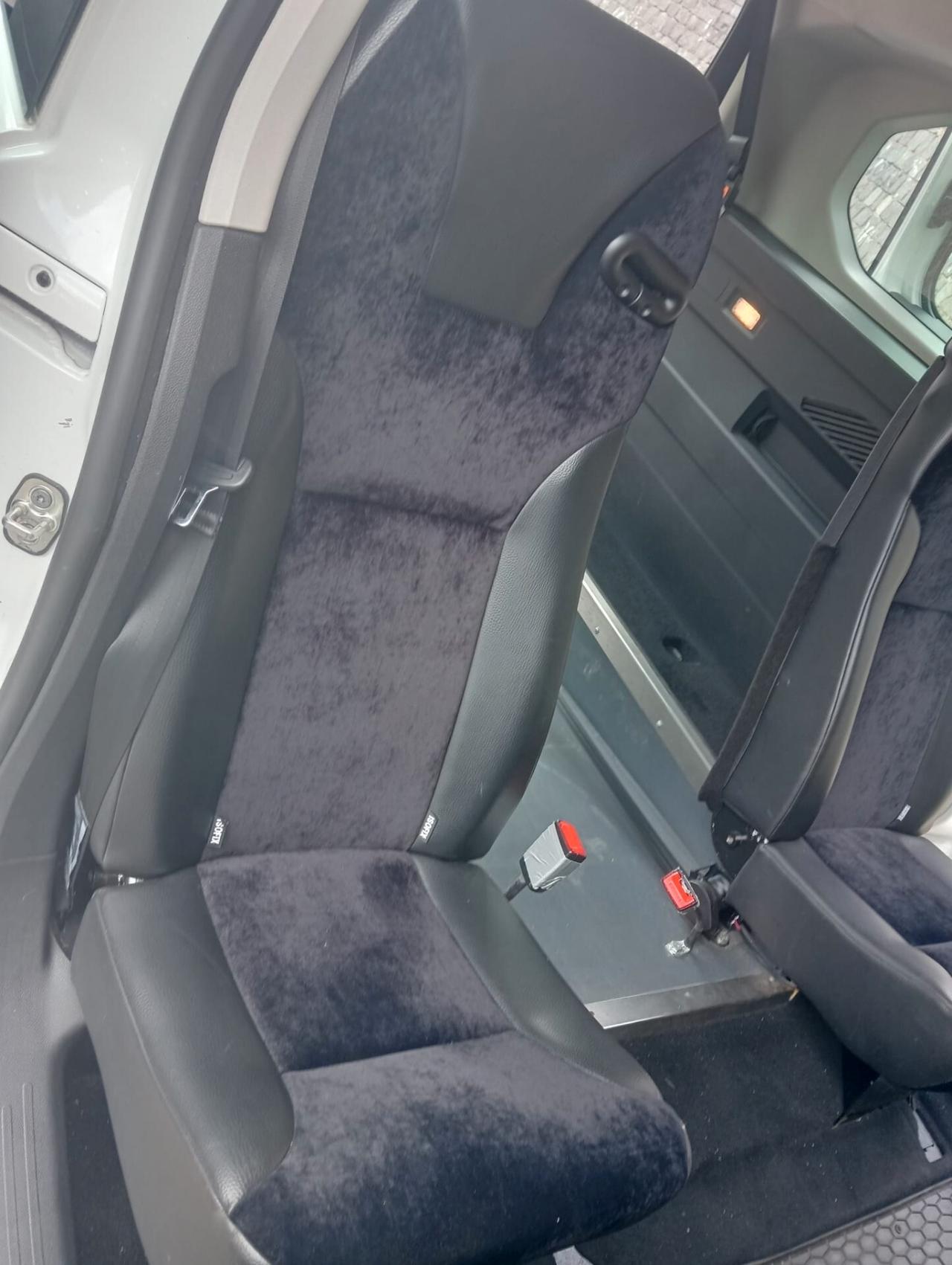 Citroen Berlingo Pianale ribassato con rampa disabili in carrozzina