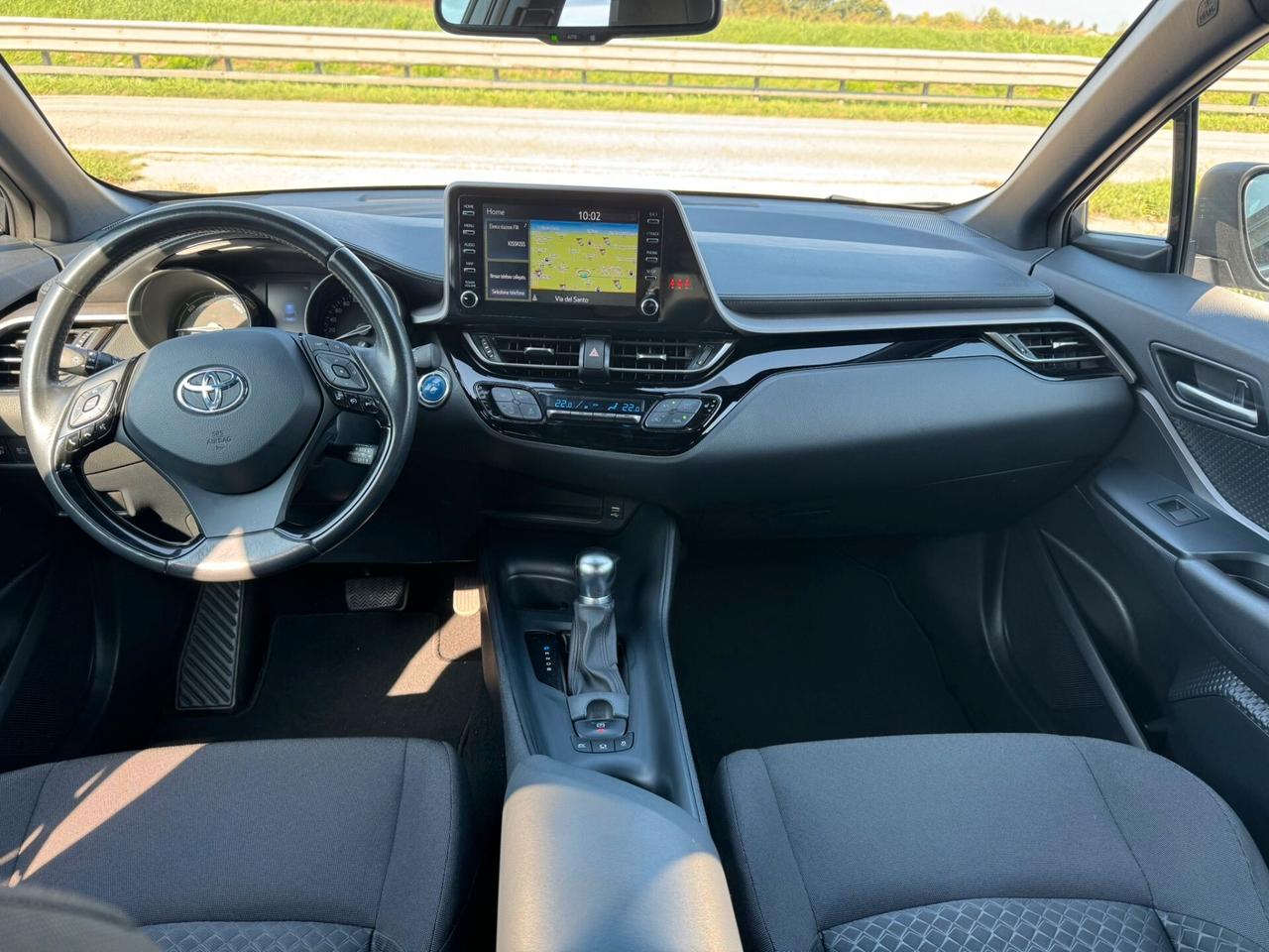 Toyota C-HR 1.8 Hybrid E-CVT Business