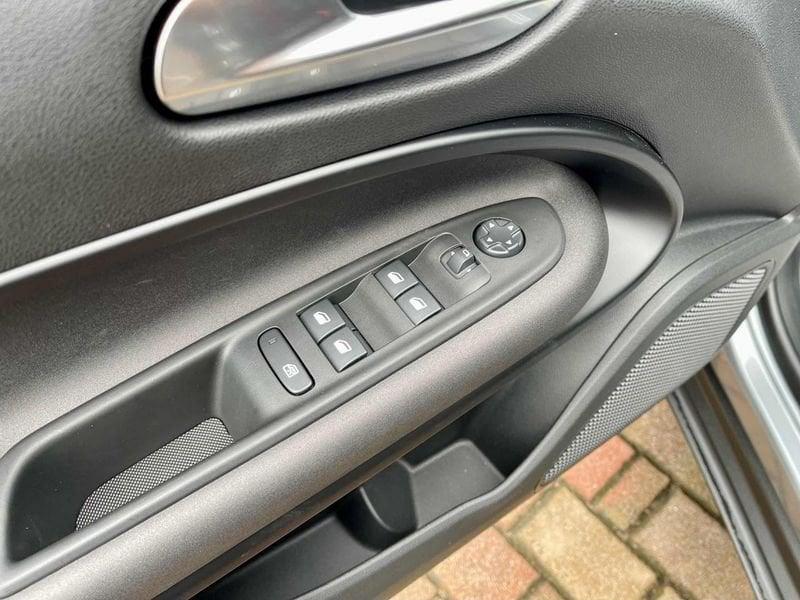 Alfa Romeo Junior 1.2 145 CV Hybrid eDCT6 Speciale - KM0