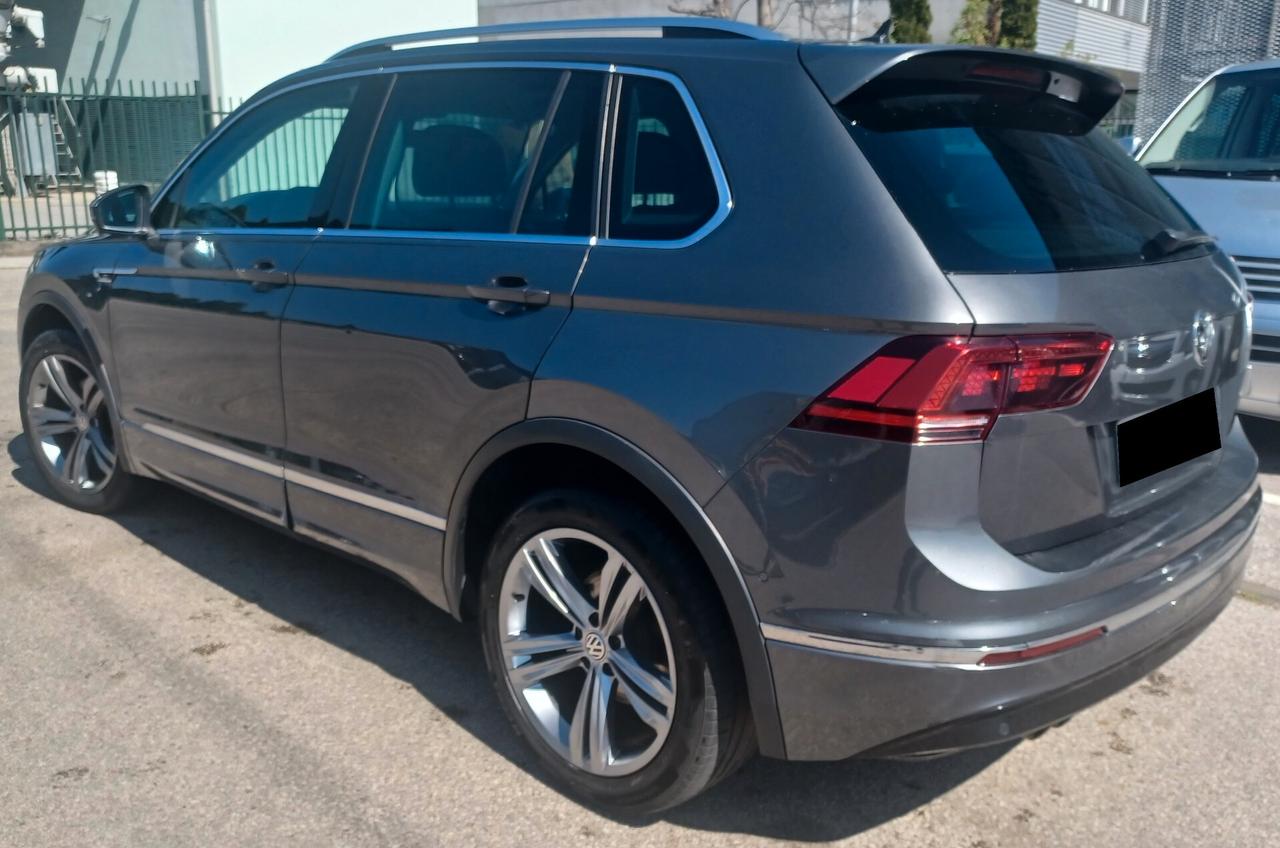 Volkswagen Tiguan 2.0 4MOTION R-Line BMT