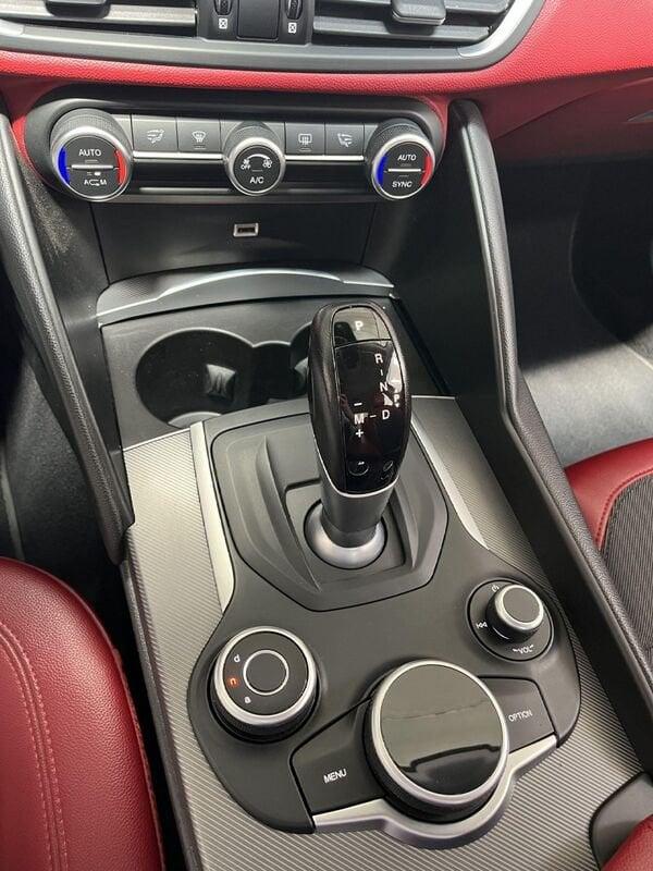 Alfa Romeo Giulia 2.2 Turbodiesel 190 CV AT8 B-Tech