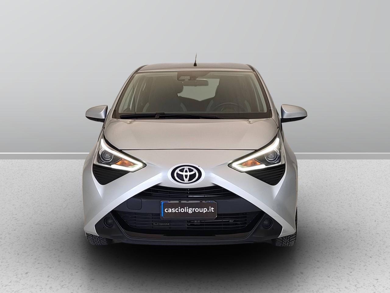 TOYOTA Aygo II 2018 5p - Aygo 5p 1.0 x-play 72cv