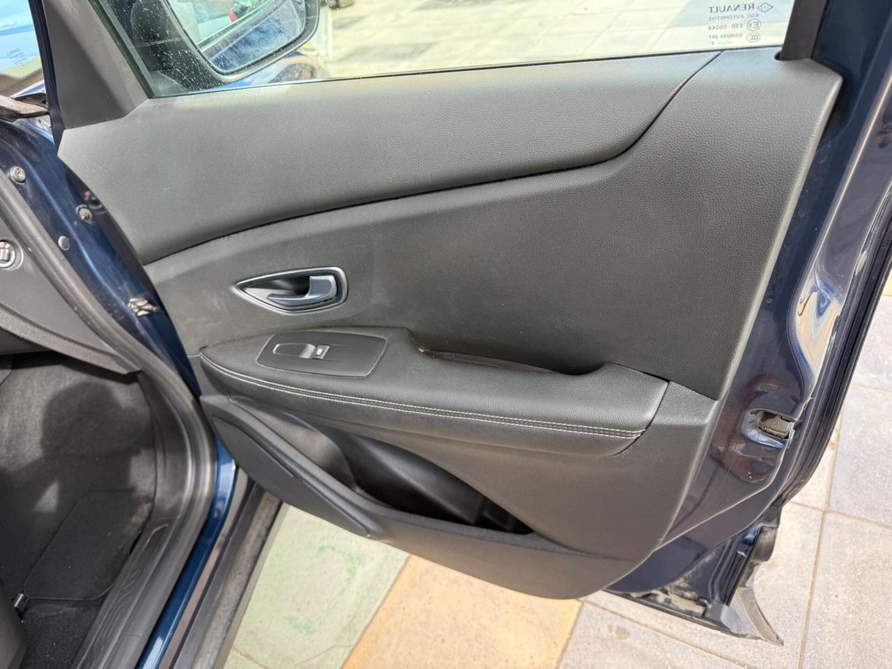 Renault Grand Scenic dCi 8V 110 CV EDC Energy Intens