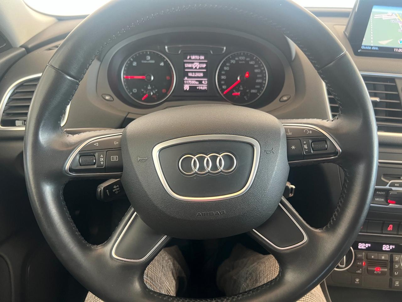 Audi Q3 2.0 TDI 120 CV Business ok neopatentati unico proprietario km 117.590