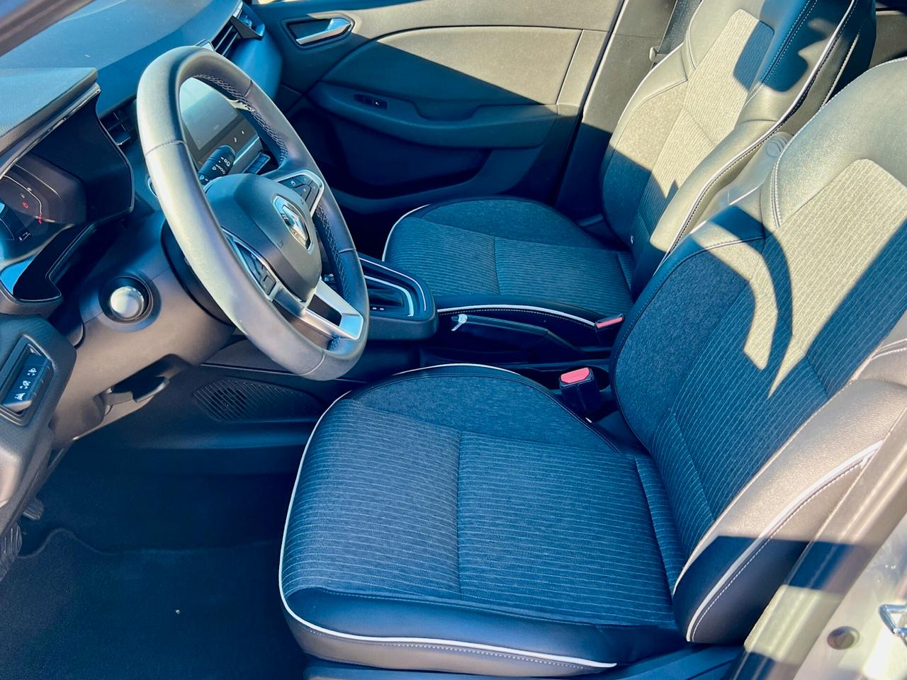 Renault Clio Full Hybrid E-Tech 140 CV Intens