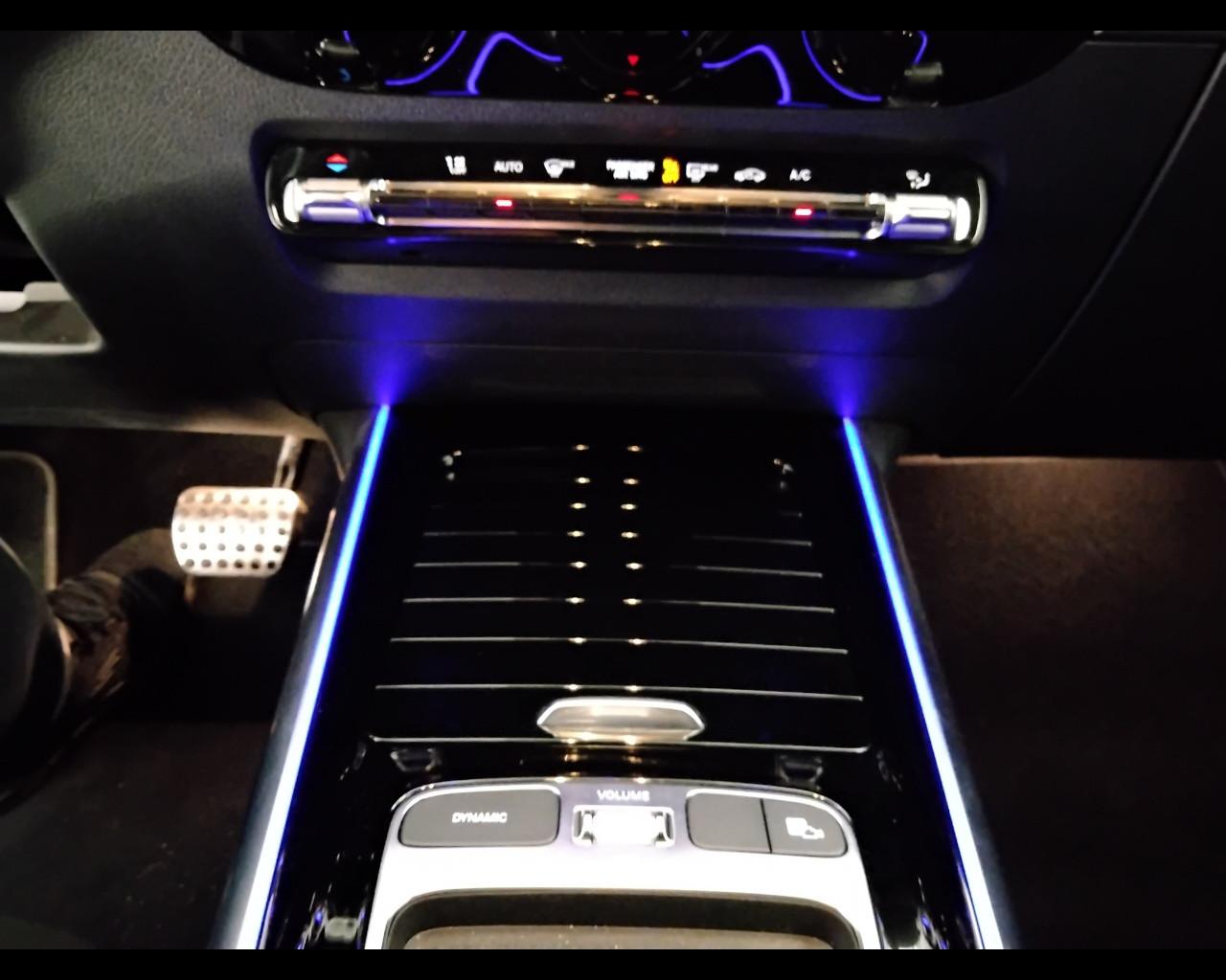 Mercedes-Benz GLA-H247 2023 - GLA 180 d AMG Line Advanced Plus auto