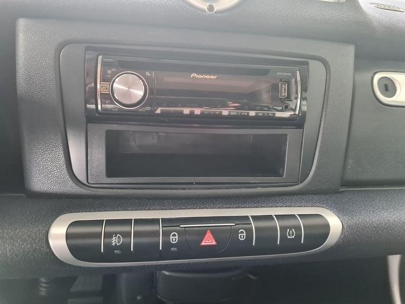 smart fortwo coupè 1.0 52kW MHD passion