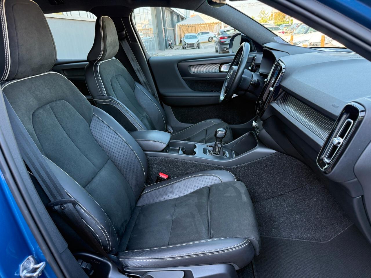 Volvo XC40 D3 R-design