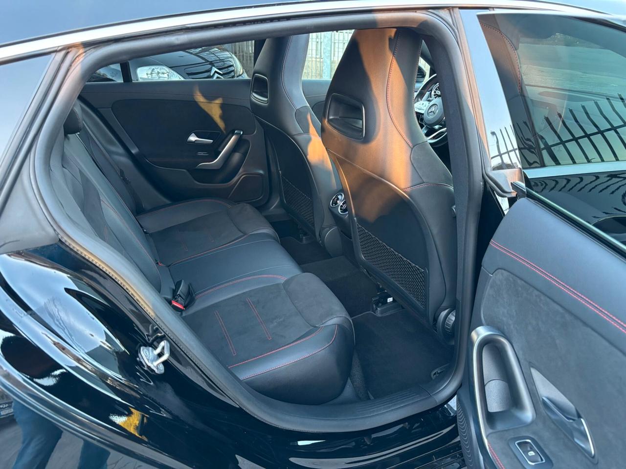 MERCEDES-BENZ CLA 200d 150cv S.B. PREMIUM-AMG LINE