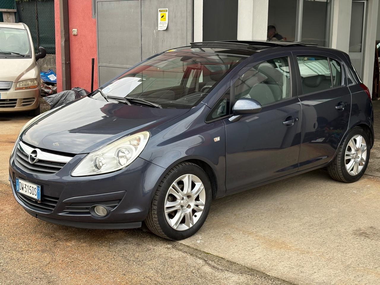 Opel Corsa 1.2 5 porte Cosmo TETTO PANORAMICO