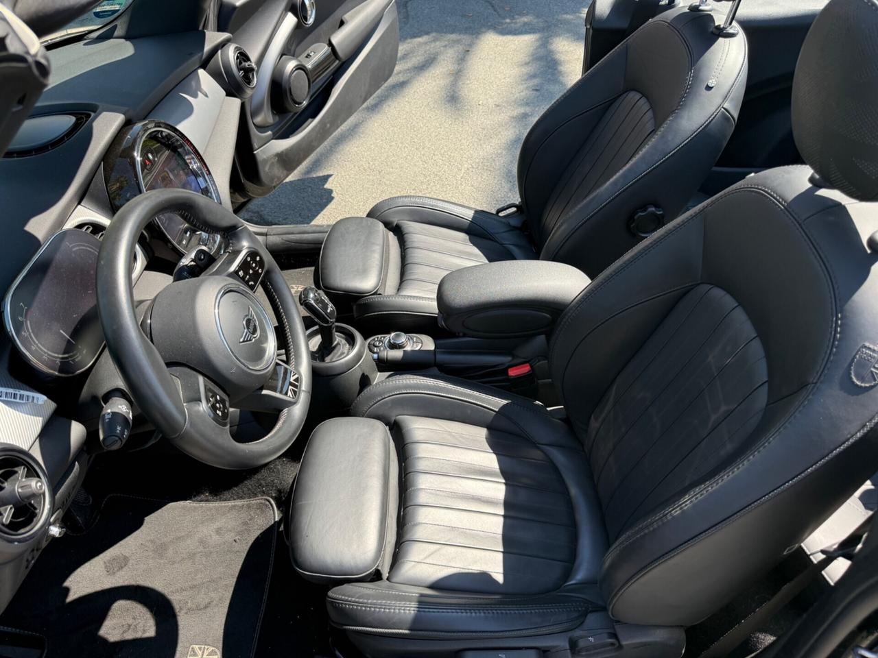 Mini 2.0 Cooper S Cabrio Yours Trim