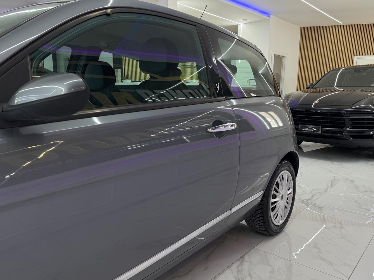 Lancia Ypsilon 1.2 Platino-Unica