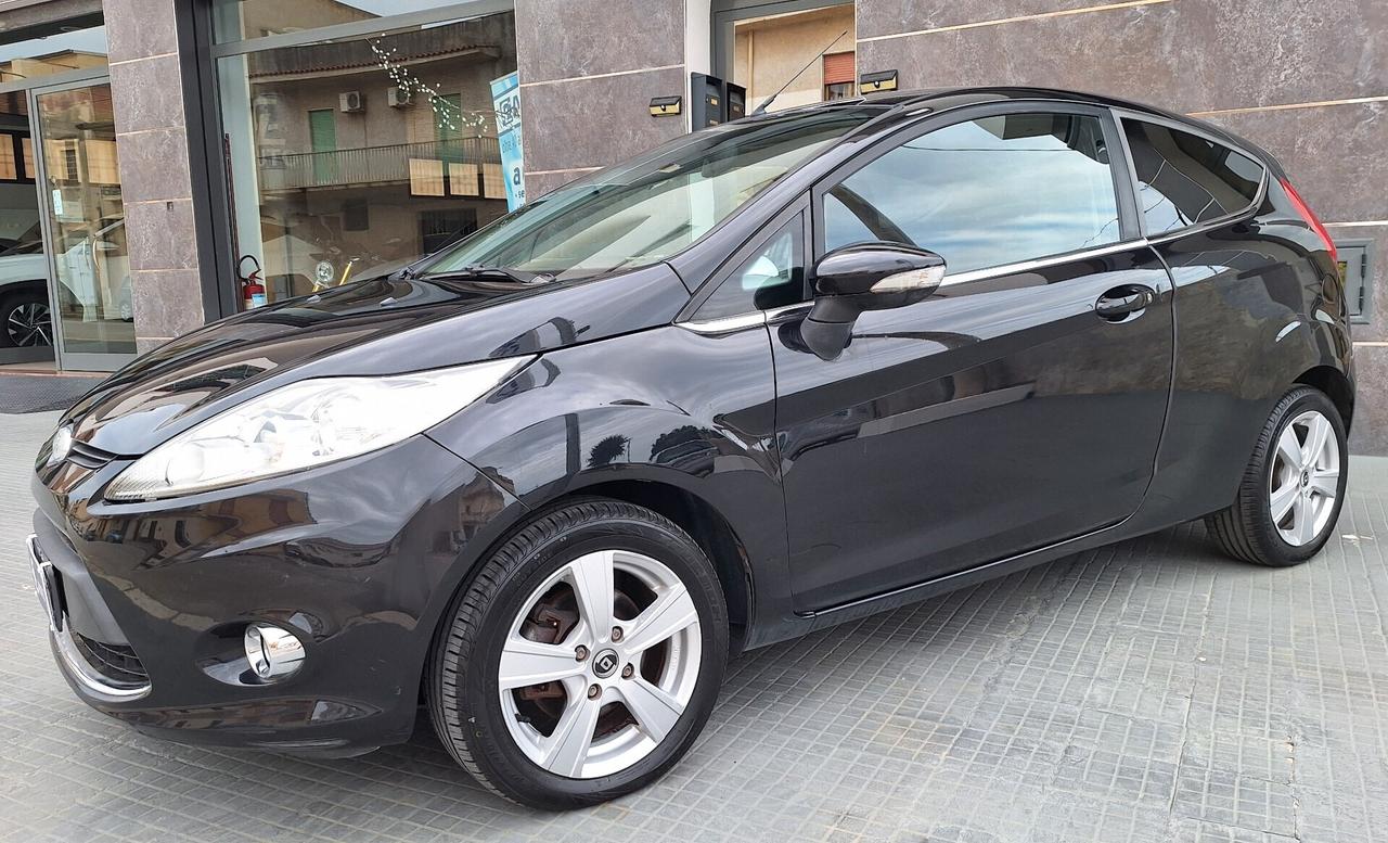 Ford Fiesta 1.4 TDCi 68CV Titanium NEOPATENTATO