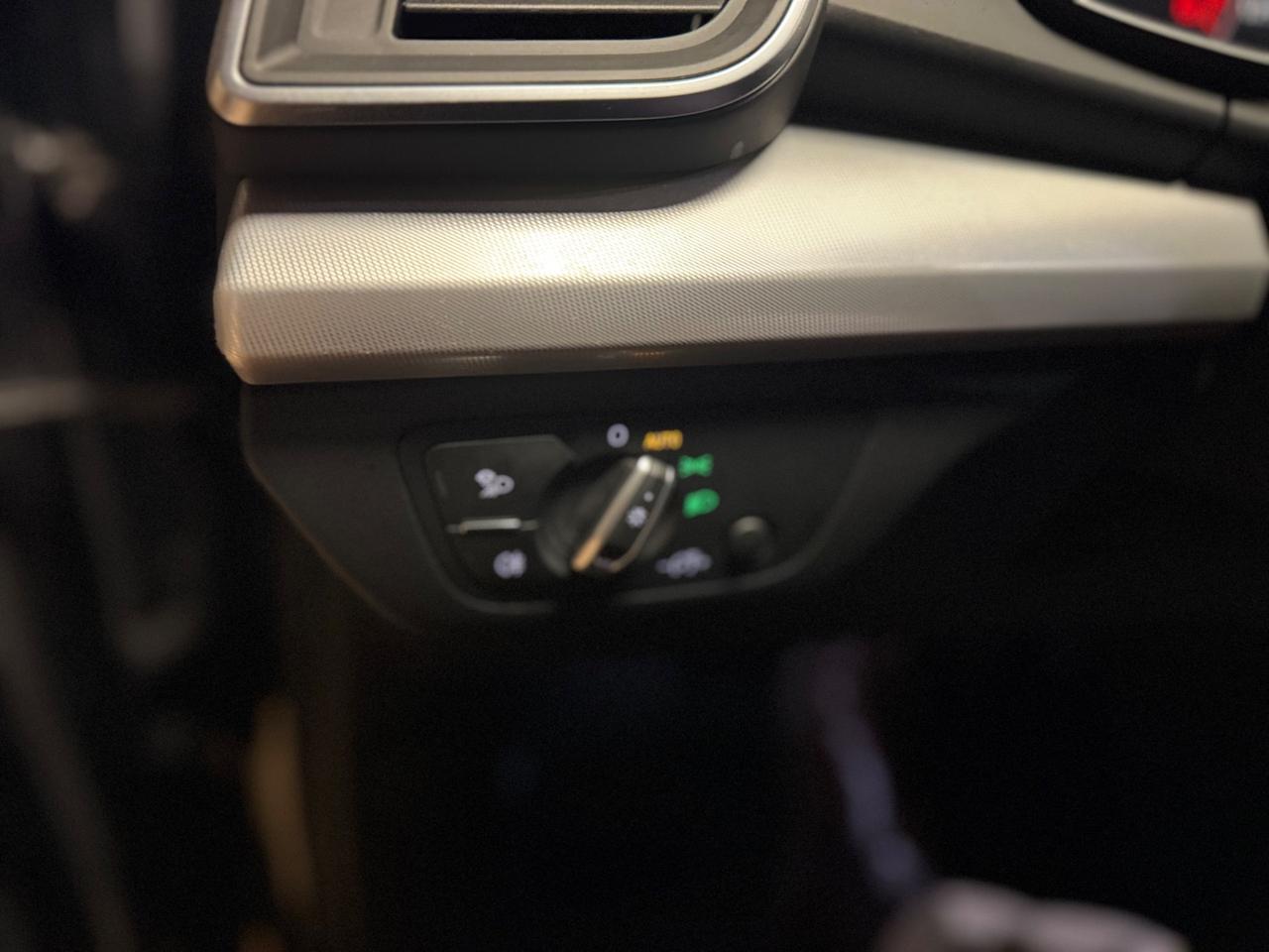 Audi Q5 2.0 TDI quattro S tronic Business Sport