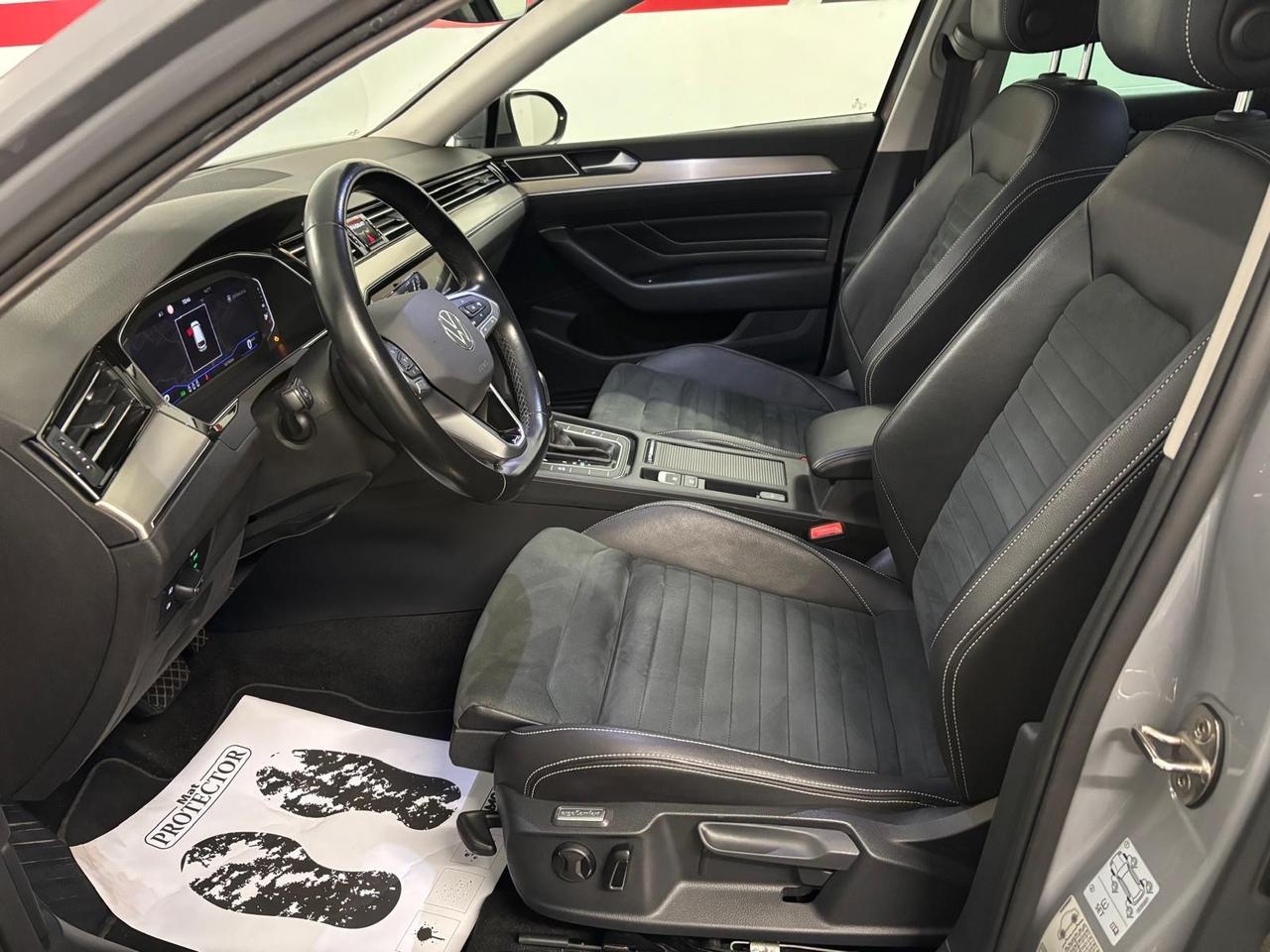 Volkswagen Passat Variant 2.0 TDI SCR EVO DSG Executive FULL OPTIONAL * REGALO SPECIALE DA AUTOWEB *