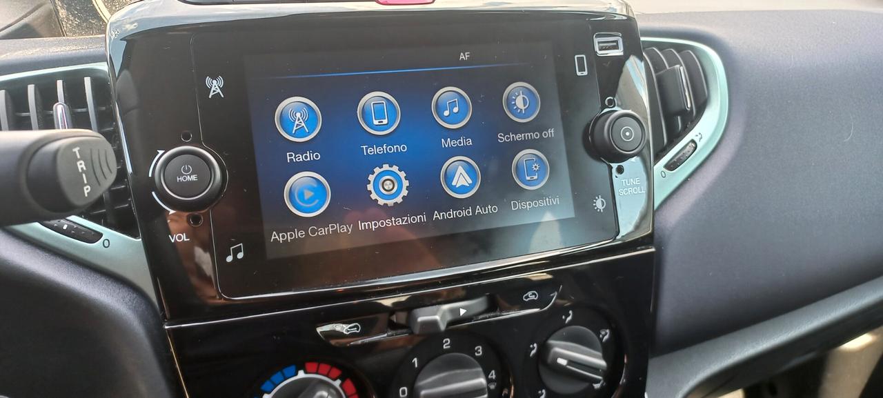 Lancia Ypsilon 1.0 FireFly 5 porte S&S Hybrid Gold