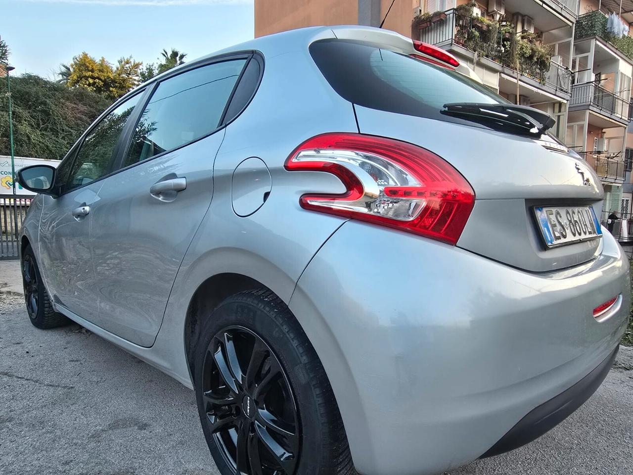 Peugeot 208 1.4 HDi 68 CV NESSUN LAVORO DA FARE