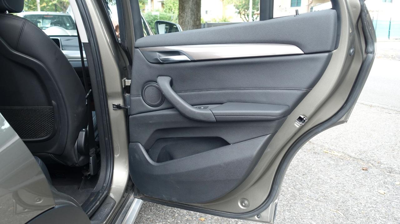 Bmw X1 sDrive18d xLine