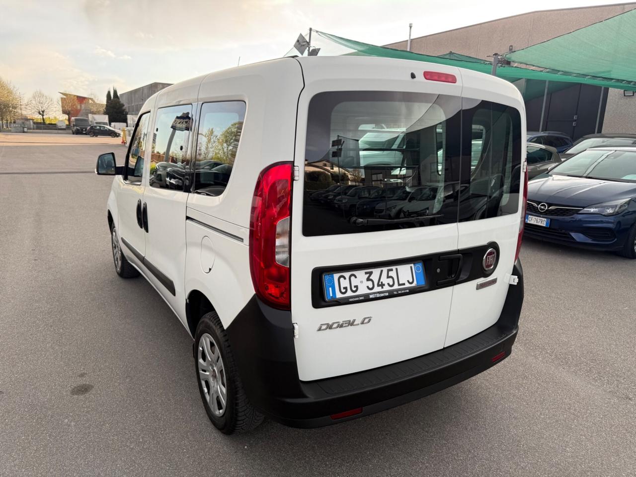 Fiat Doblo 1.6 MJT 90CV S&S PC Combi N1 Lounge