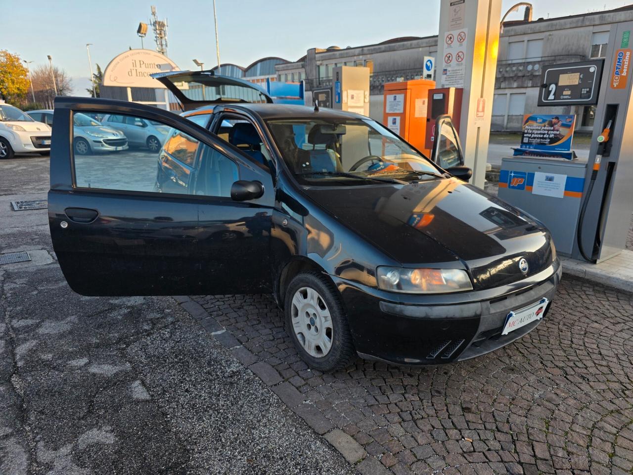 Fiat Punto 1.2i cat 3 porte Verve con 175.000km Neopatentati ok