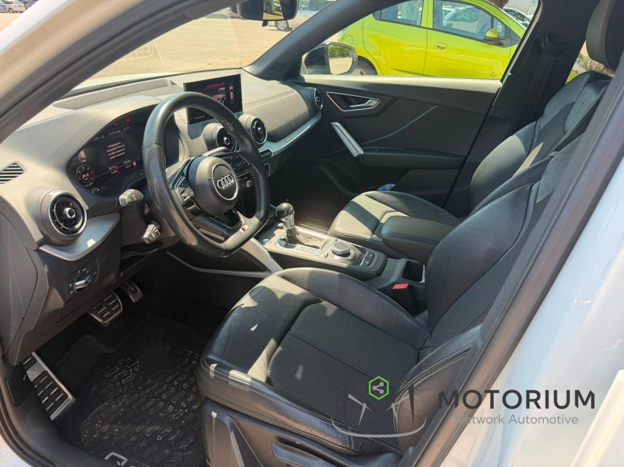 Audi Q2 30 1.6 tdi Identity Black s-tronic my20