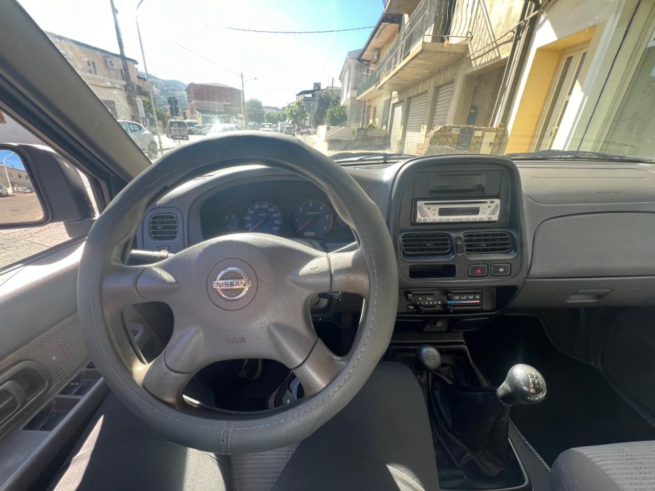 Nissan Navara 2.5 dCi 4 porte Double Cab LE