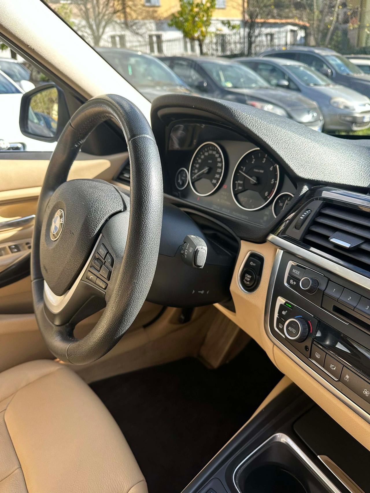 Bmw 320d xDRIVE LUXURY KMCERT UNICOPR KMCERT