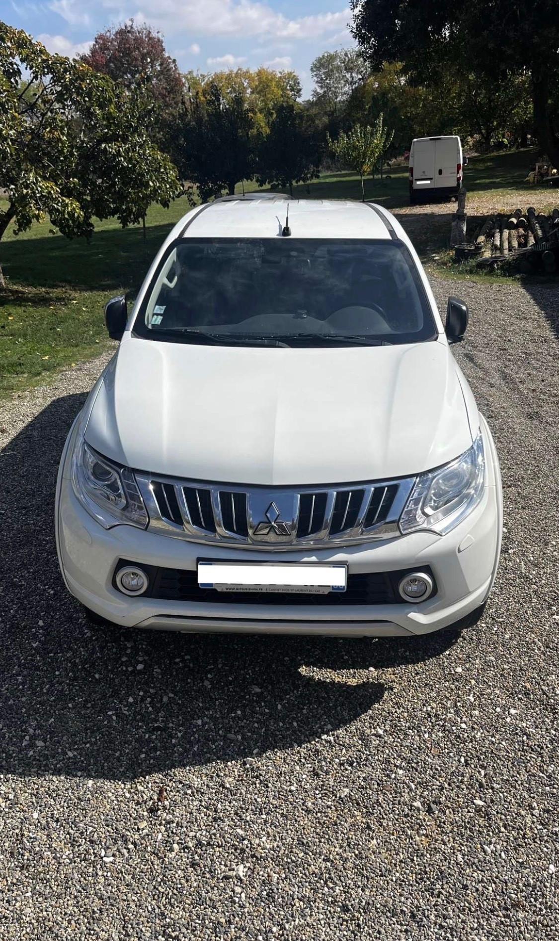 Mitsubishi L200 2.4 DI-D/181CV Double Cab Spartan Hp SDA Special Ed.