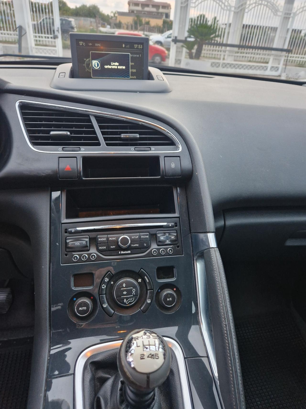 Peugeot 3008 BlueHDi 120 S&S Allure 2015