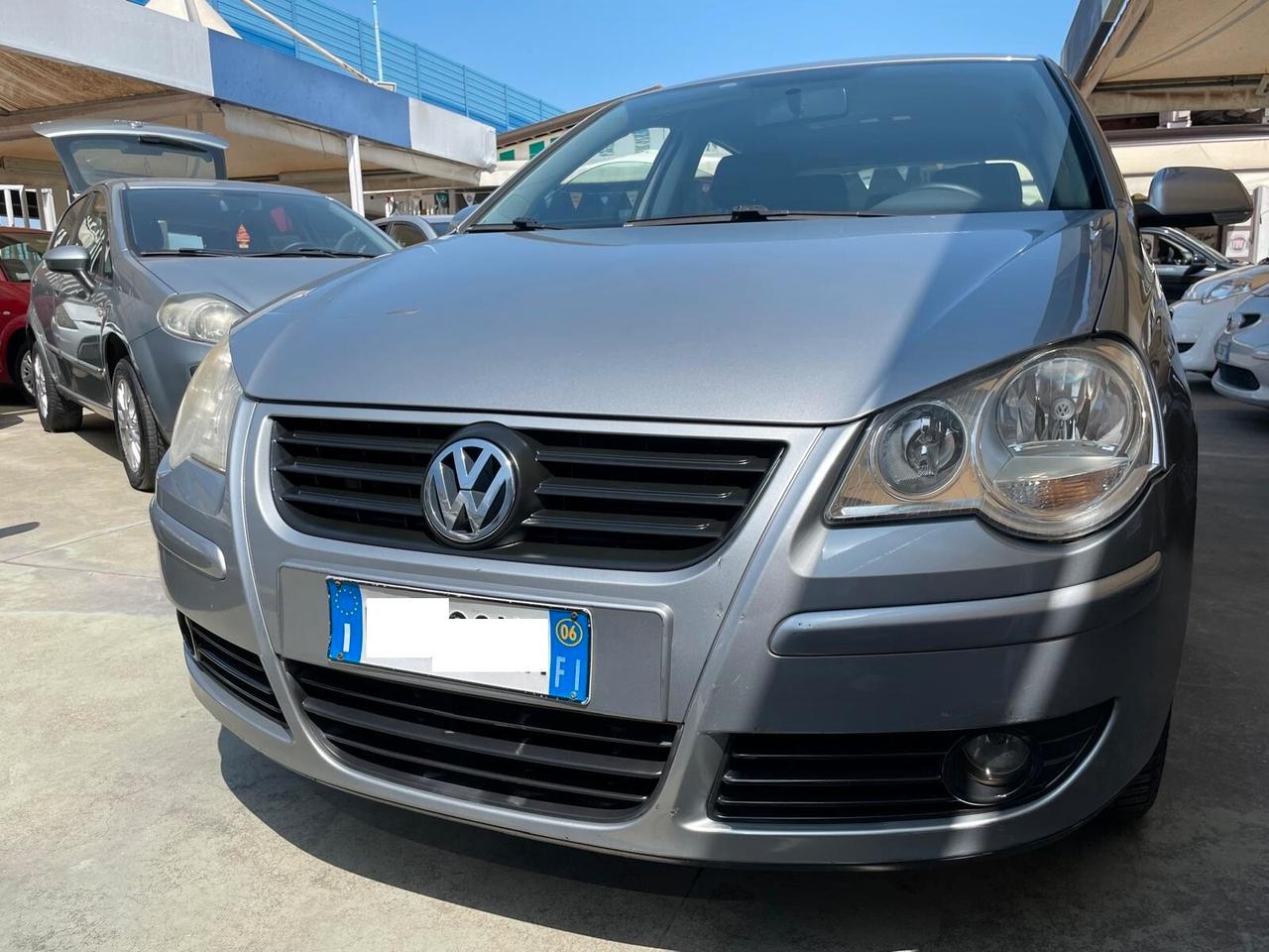 VOLKSWAGEN POLO 1.2 BENZ.