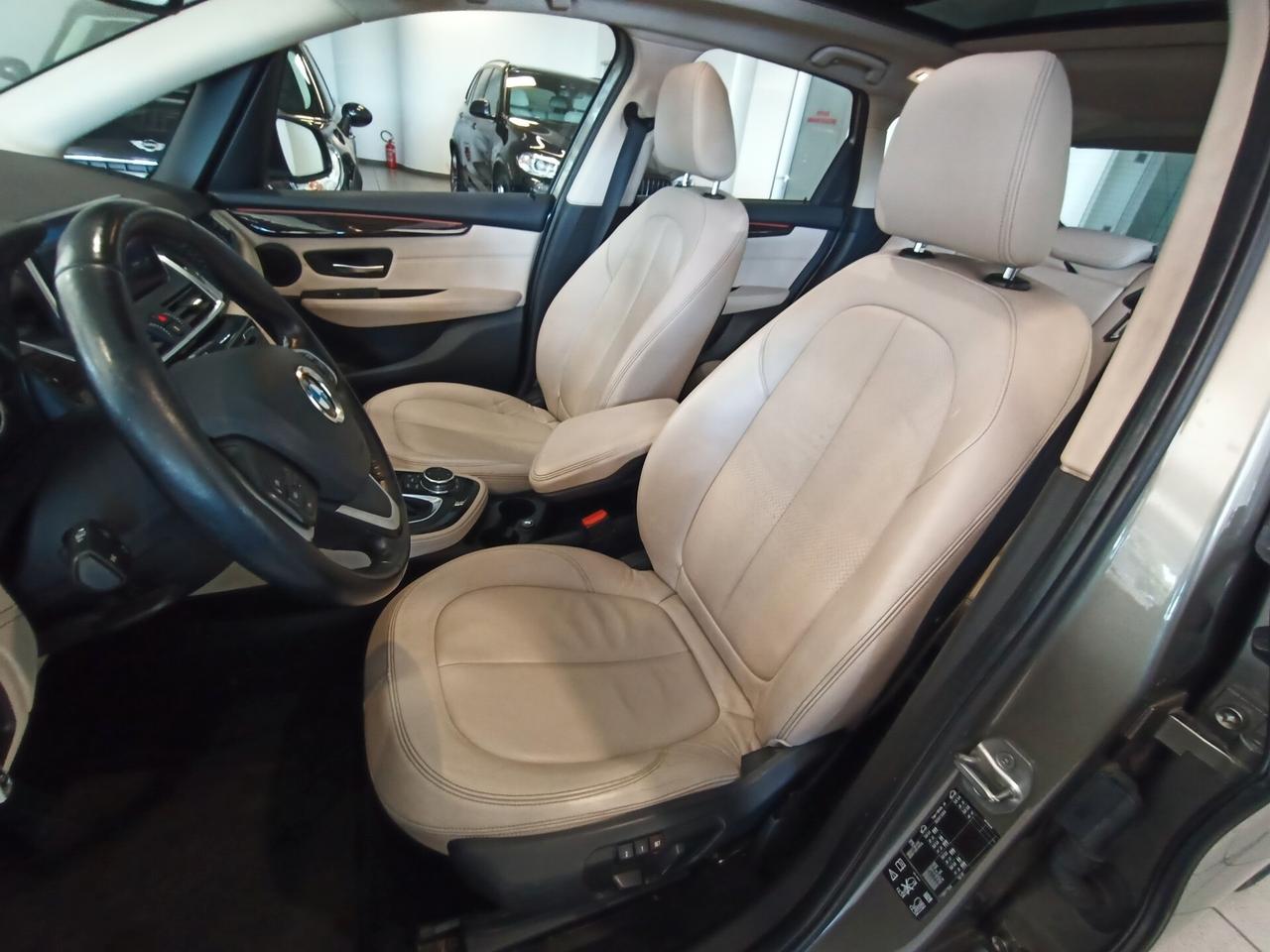 BMW 220 220d Active Tourer xdrive Luxury auto*