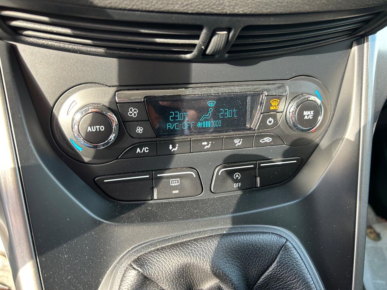 Ford Kuga 2.0 TDCI 120 CV S&S 2WD Titanium