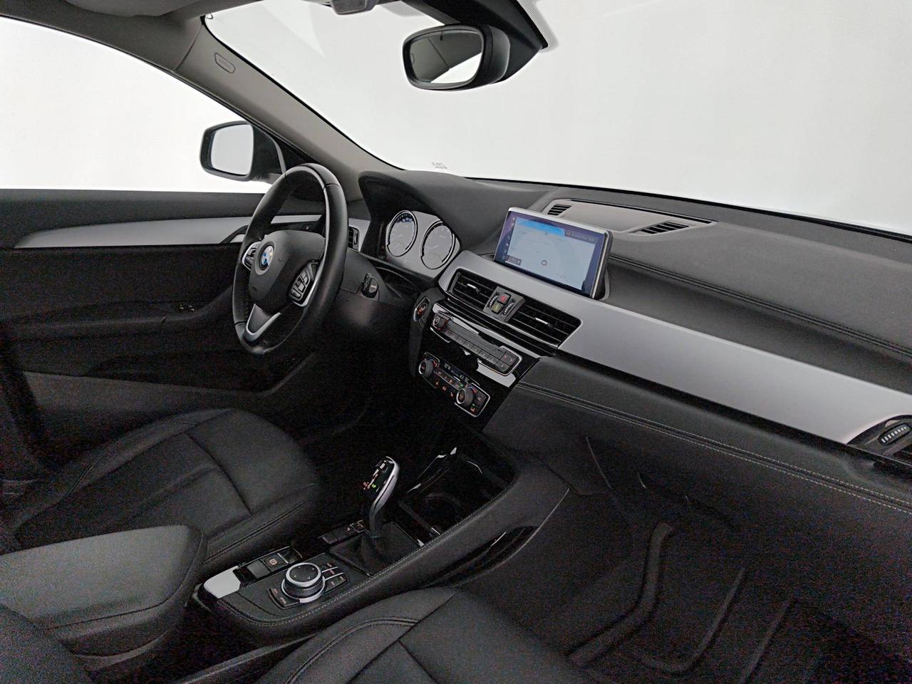 BMW X2 sDrive18i Advantage 136cv