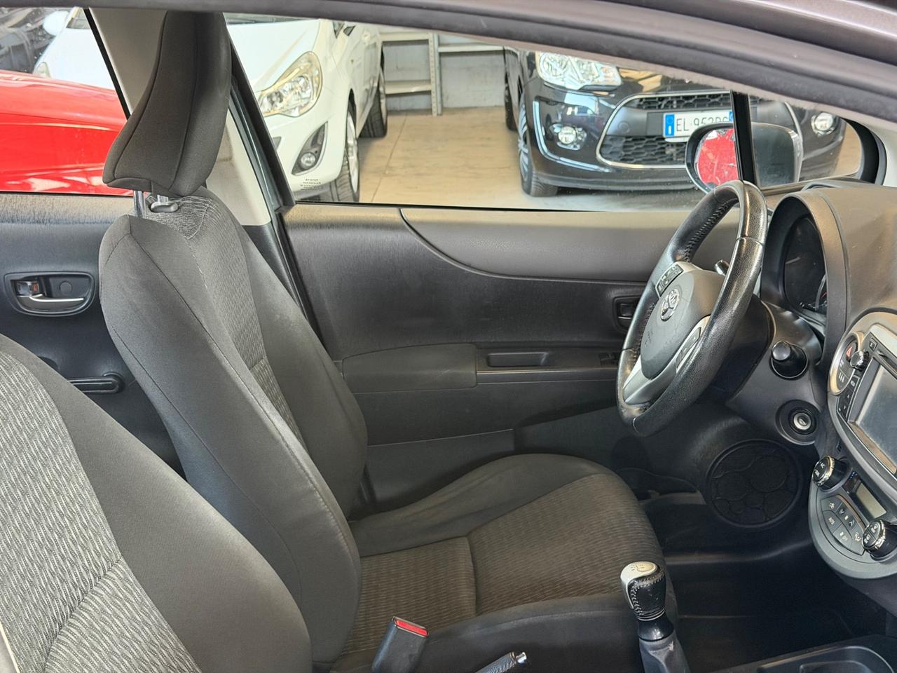 Toyota Yaris 1.0 5 porte Lounge