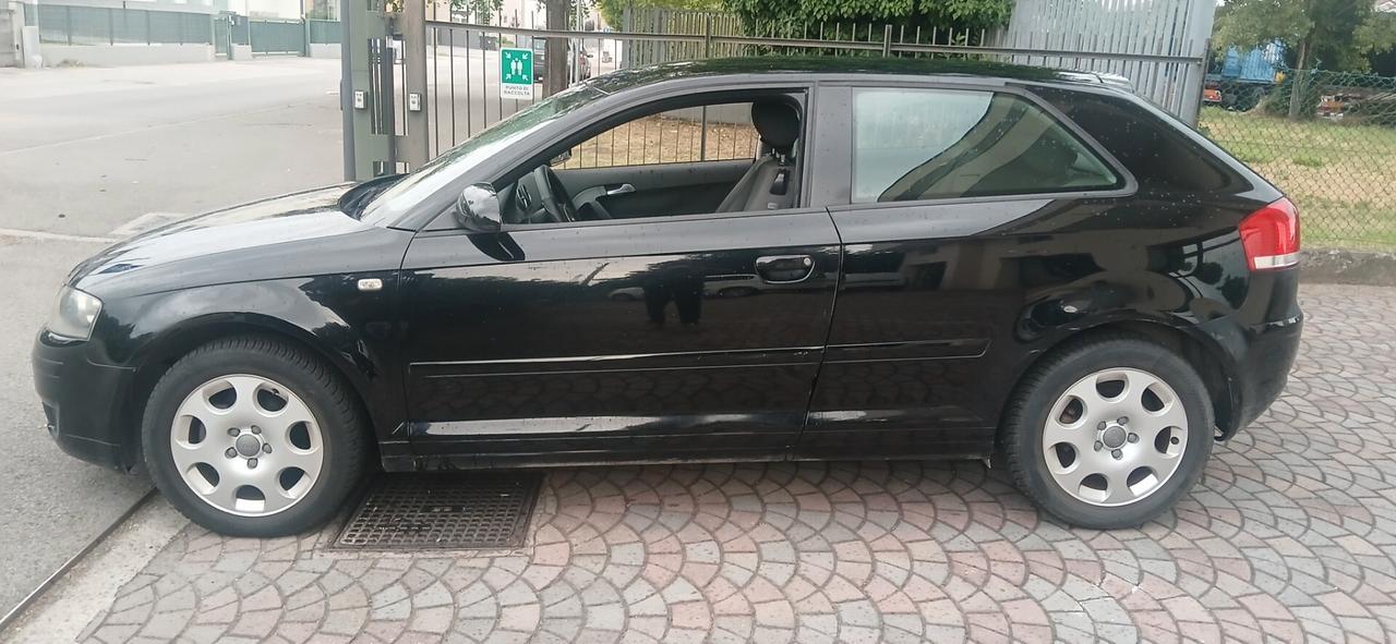 Audi A3 2.0 16V TDI 140 cv